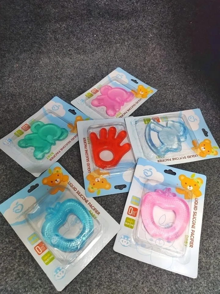 Water fill baby Teether plastic - Image 1